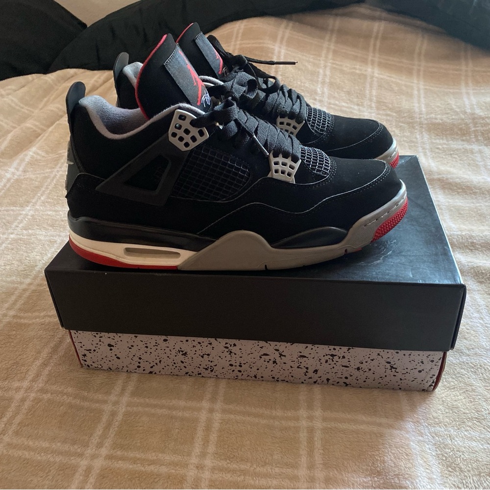 Jordan 4 Bred